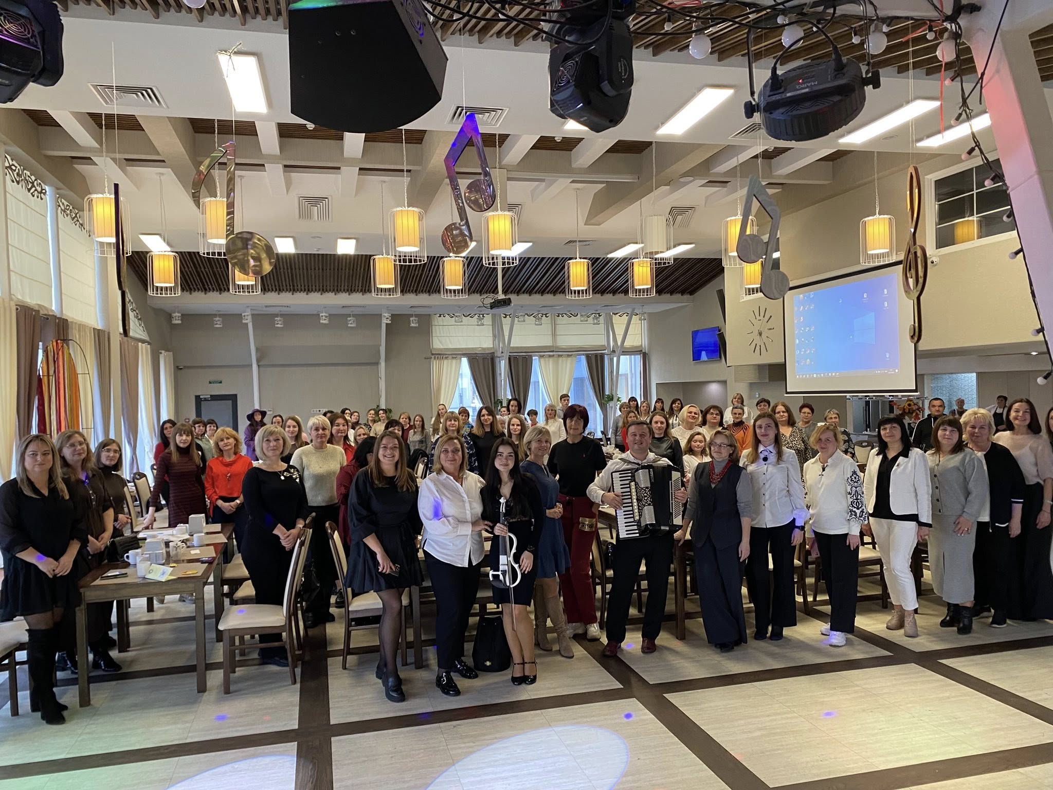 u6 572812284 850779494137537 8032996075645882971 n