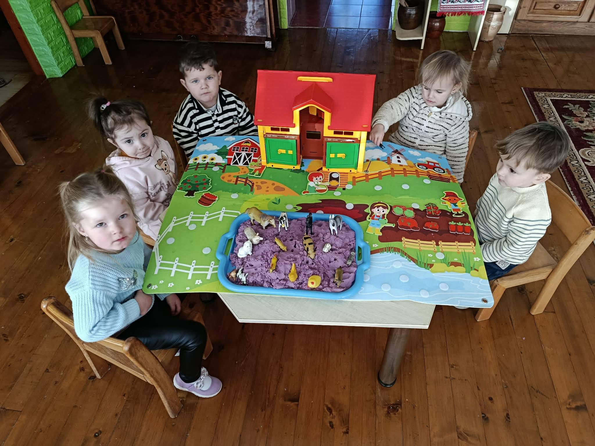 Сенсорна коробка: гра, що має сенс 4 624327575 921493590399460 4435315288750295289 n