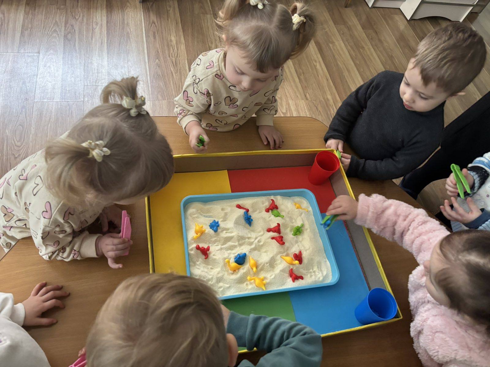 Сенсорна коробка: гра, що має сенс 6 626087337 921493343732818 7193636972132248363 n